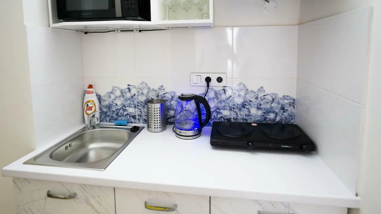 Apartment Four Year Seasons - Walkable To Centre, Metro And Riverside Prague